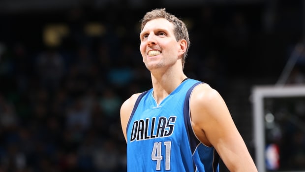 dirk-nowitzki-mavericks-contract.jpg